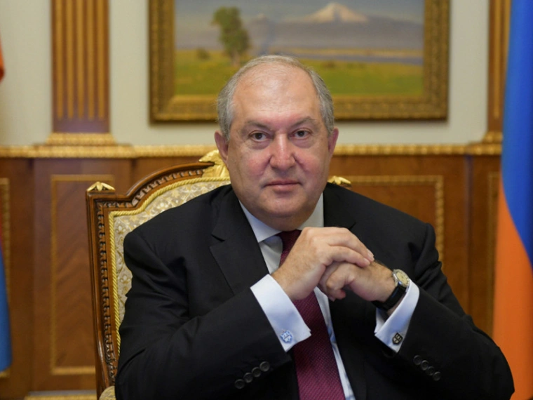 Президент Армении подал в отставку