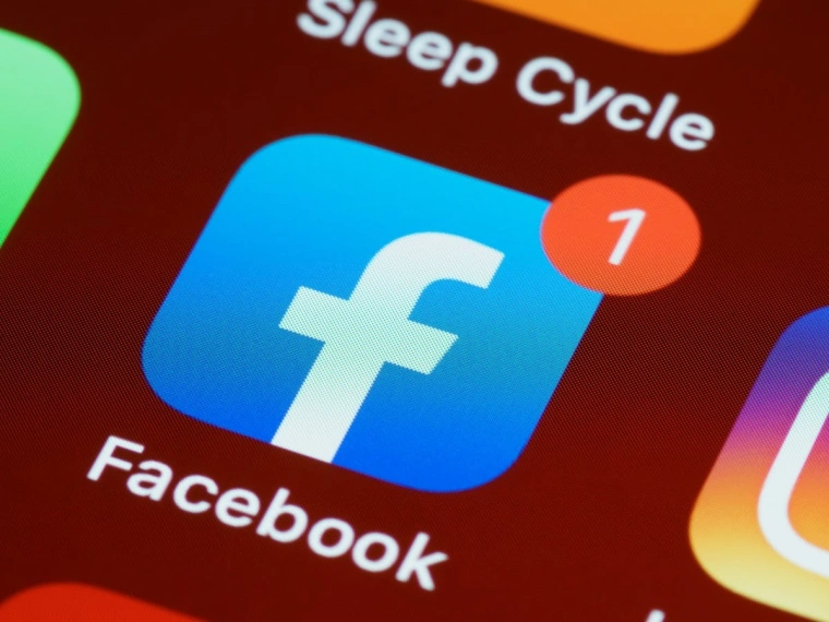 Facebook платил компании, которая настраивала общество против TikTok