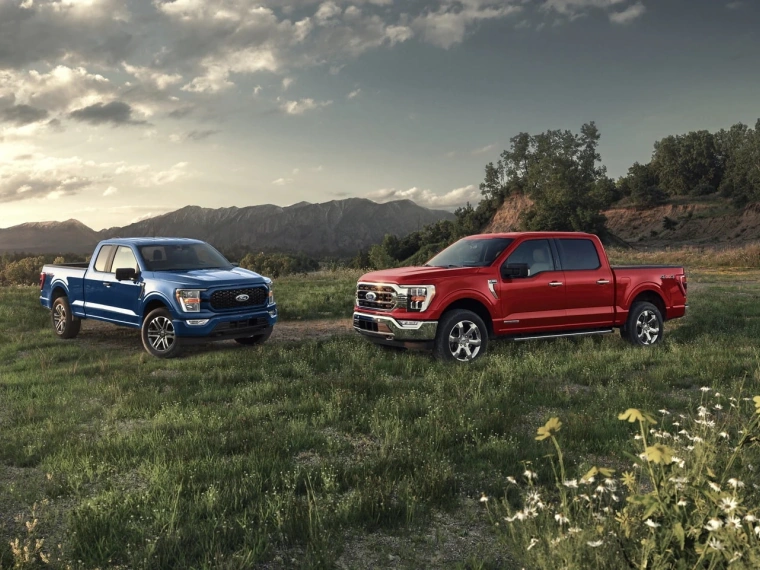 Электромобиль Ford будет использовать возобновляемые источники энергии