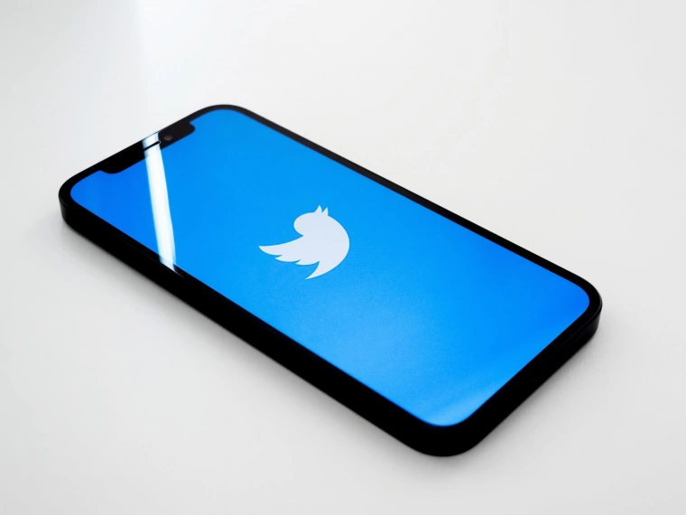 Экс-начальник службы безопасности Twitter утверждает, что компания лжет о безопасности соцсети и наличии ботов