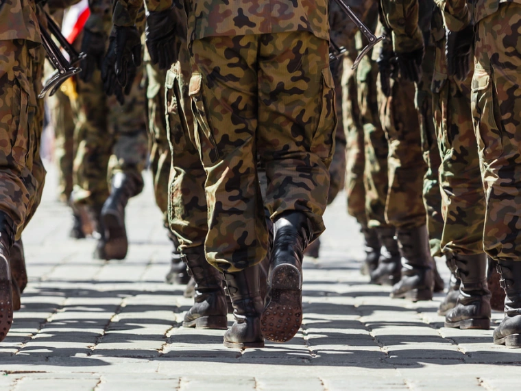 Владимир Путин и министр обороны РФ Сергей Шойгу выступили с обращением