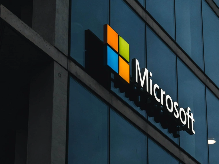 Корпорация Microsoft планирует уволить до 11 тыс. сотрудников