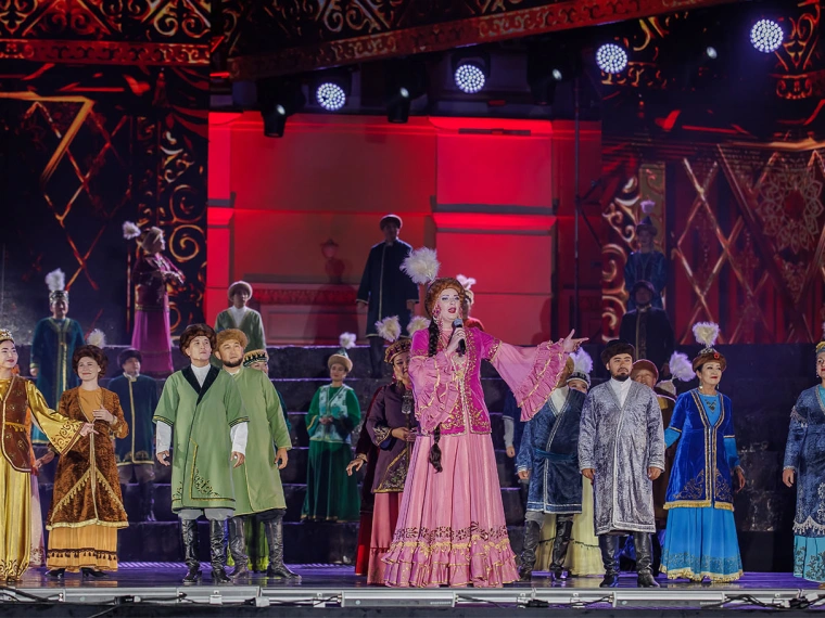 КазНТОБ имени Абая открывает сезон Open Air концертом «МҰРА»