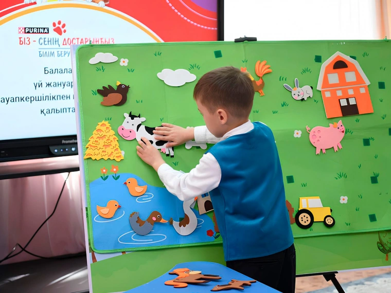 Один рисунок — один килограмм корма: как детский рисунок может накормить собаку в приюте?