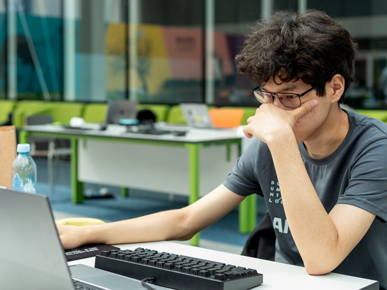 Школьник из Астаны прошел в YC Startup School — одну из самых известных стартап-программ в мире
