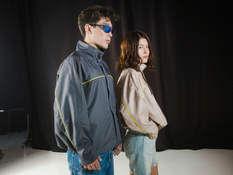 Сила степного ветра: о чем лимитированная коллекция ветровок от Astana Pop Up Store и Яндекс Go 