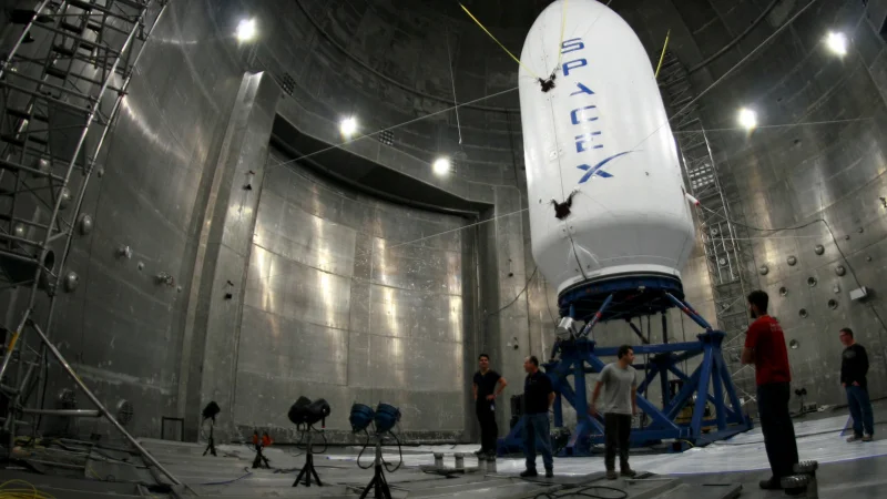 SpaceX запустит первый спутник для раздачи интернета уже в этом году