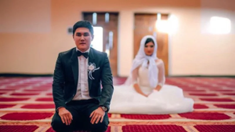 В Кыргызстане будут сажать имамов, заключающих браки с несовершеннолетними