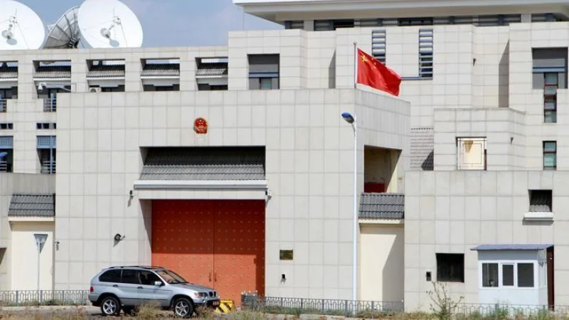 «Смертник» взорвал себя в посольстве Китая в Бишкеке, трое пострадали