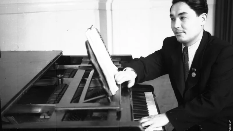 Фонд Ермека Серкебаева вручит стипендии малообеспеченным ученикам музыкальной школы им. Жубанова