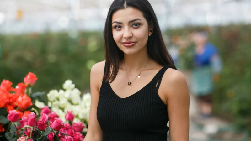 Миллион алых роз: как устроен тепличный бизнес в Казахстане