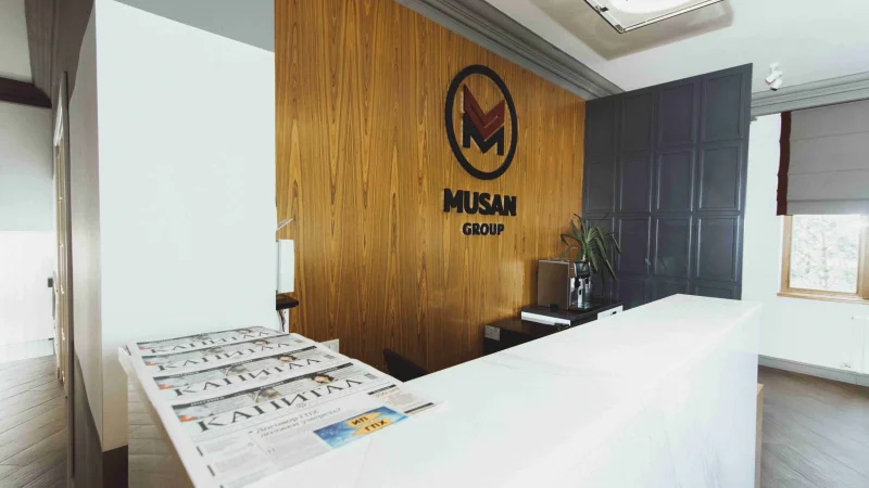 Офис мечты: Настоящий камин, терраса и зона отдыха в офисе Musan Group