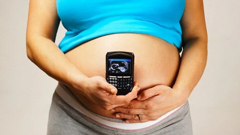 Мобильное приложение для молодых мам разработает Минздрав