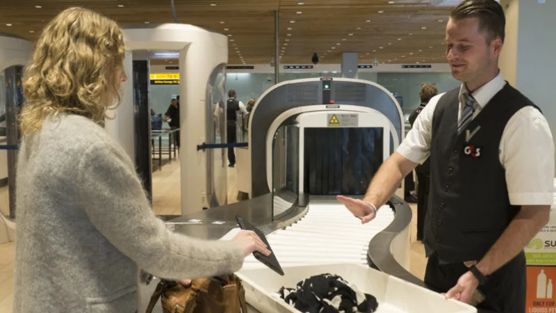 В Амстердаме начали тестировать сканеры багажа, не требующие извлечения жидкостей и электроники