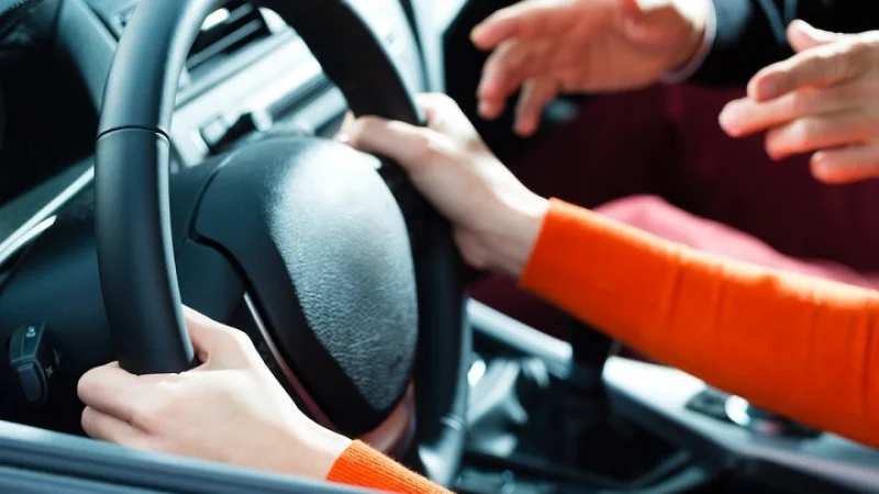 Казахстанцы смогут получать водительские права без обучения в автошколе