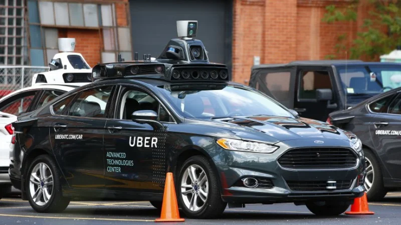 Uber выпустил на улицы Питтсбурга несколько самоуправляемых машин
