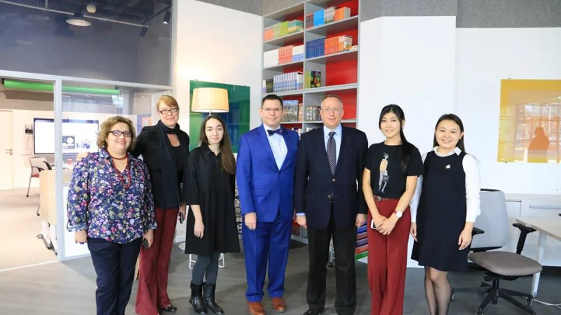Генеральное консульство США открыло новое Американское пространство в Алматы