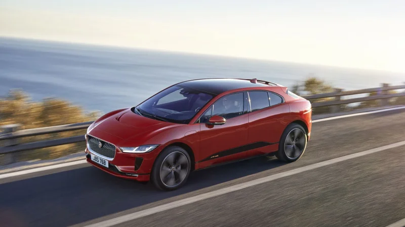 Jaguar анонсировала свой первый электромобиль I-Pace