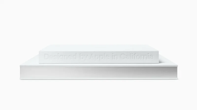 Компания Apple выпустила книгу с фотографиями своих продуктов