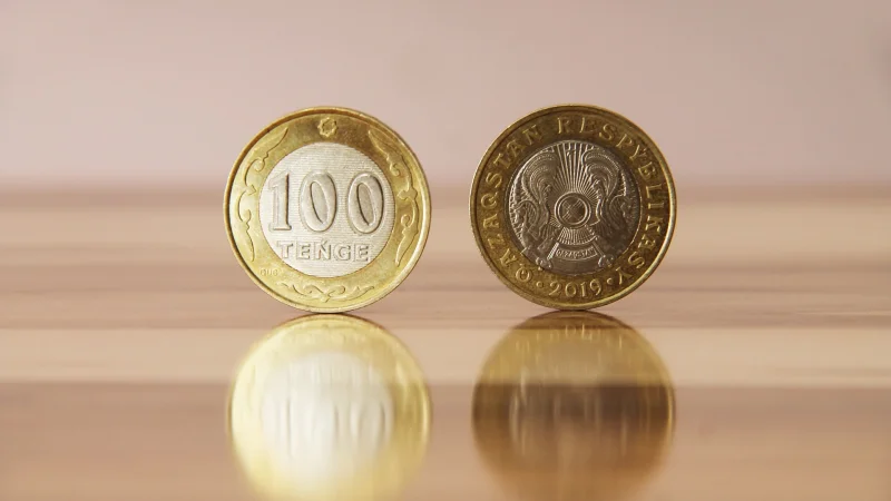 Нацбанк Казахстана выпустил коллекционные монеты