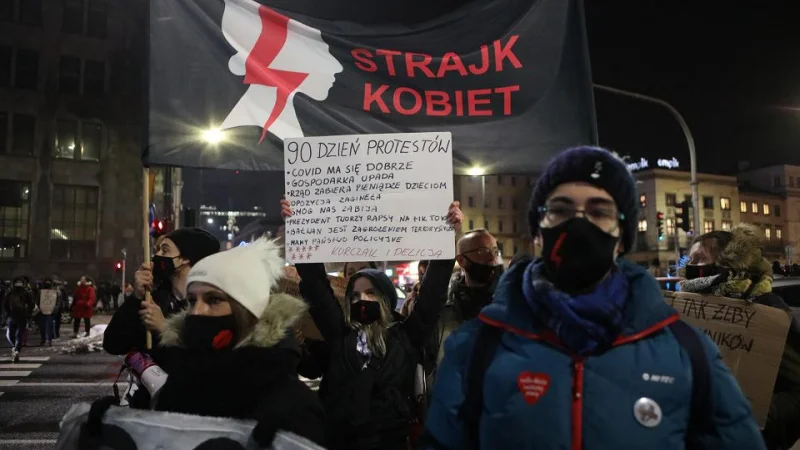 В Польше вступил в силу закон, запрещающий аборты