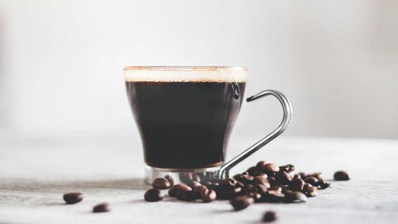 Исследователи выяснили, как кофе влияет на мозговую активность