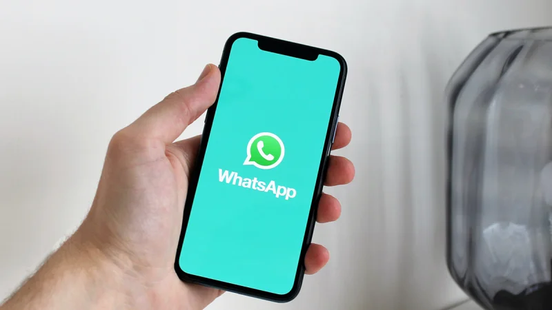 Что происходит с новой политикой конфиденциальности WhatsApp?