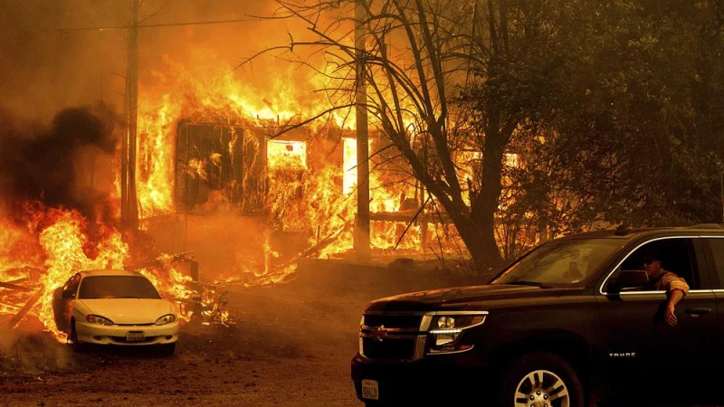 Пожар «Дикси» уничтожил американский город Гринвилл