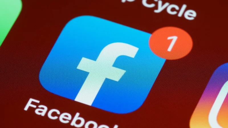 Facebook платил компании, которая настраивала общество против TikTok
