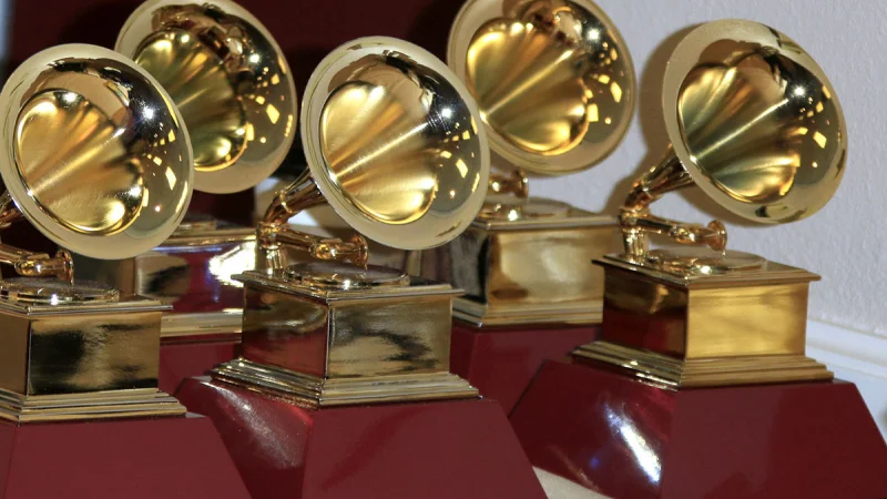 Grammy 2022: все дальше, все скучнее