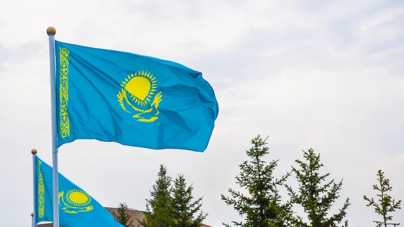 В Казахстане кандасы смогут получить «Карту казаха»