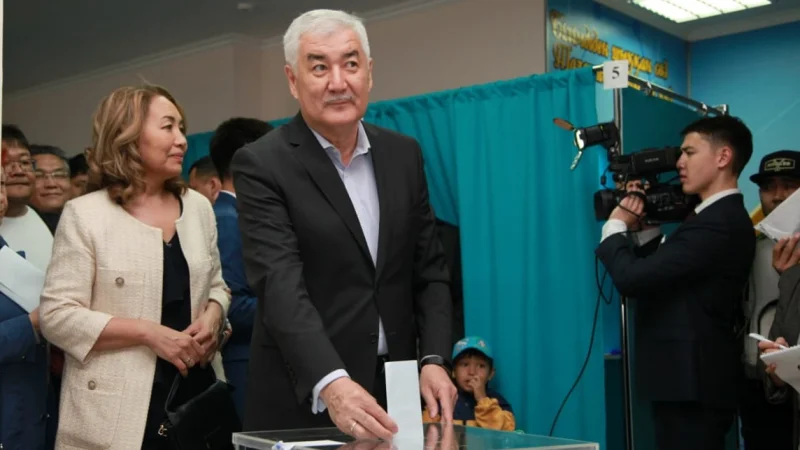 Амиржан Косанов передумал баллотироваться в президенты РК