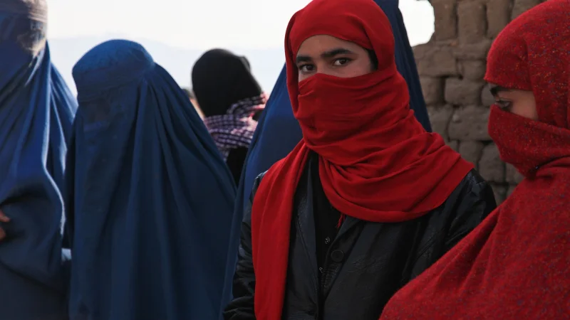 В Афганистане женщины вышли на протест против запрета на обучение в университетах