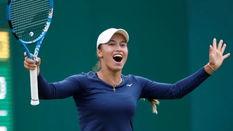 Теннисистка Юлия Путинцева стартовала с победы на турнире в Австралии