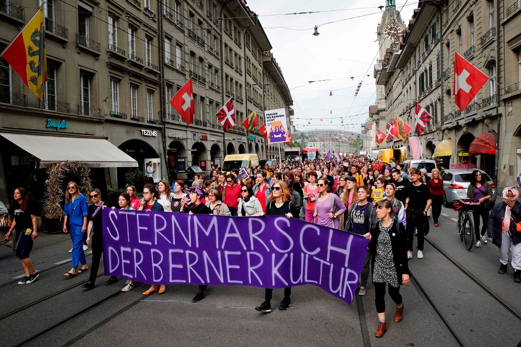 митинги в швейцарии
