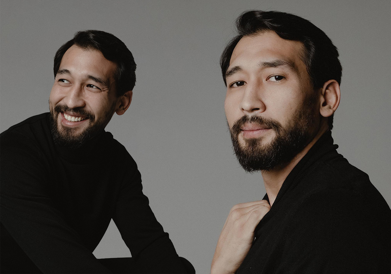 Анна Тату өзінің кискасын мастурбациялайды