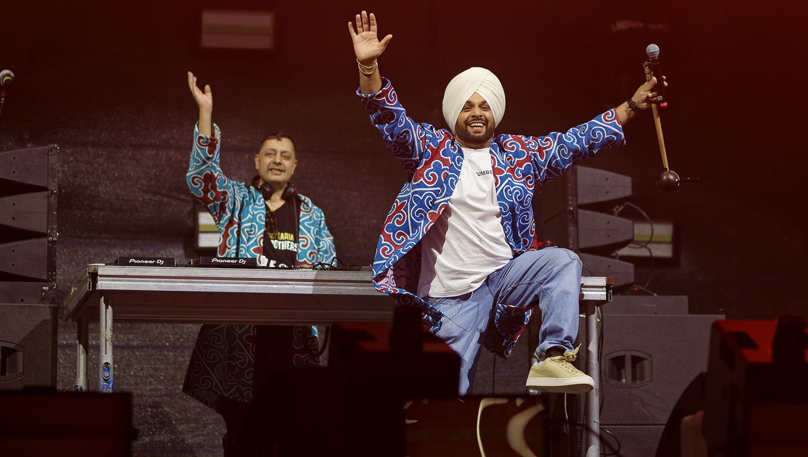 Panjabi MC. фестиваль Satisfaction Алматы. Mundian To Bach Ke. Jay-Z и Panjabi MC. интервью Panjabi MC. бхангра музыка. британский диджей Panjabi MC. танцевальная музыка Казахстан. Panjabi MC в Казахстане. фестивали Алматы 2025.
