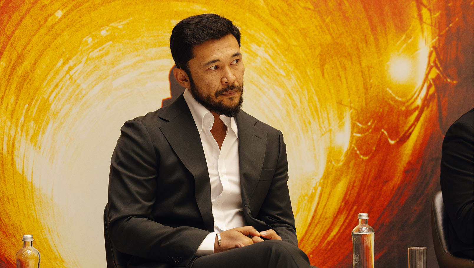 Еркебұлан Дайыров. Жандос Айбасов. Шам театры. #37 фильм. Қазақ киносы. Театр қойылымы. Фархат Молдағали. Актерлік шеберлік. Кәсіби актер. Қазақ мәдениеті. Өнер. №37. театр мен кино. 