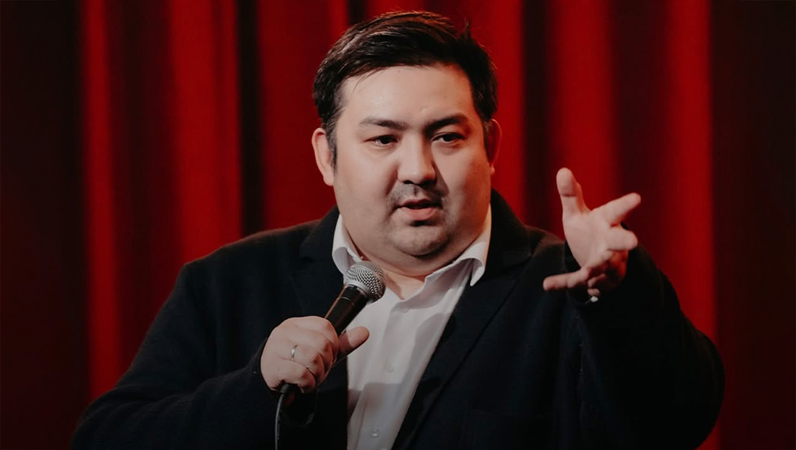 необычные профессии. как выбрать профессию. выбор профессии после школы. карьерный путь. творческие профессии. профессии вне шаблонов. работа в креативной индустрии. профессиональная идентичность. смена профессии. советы выпускникам