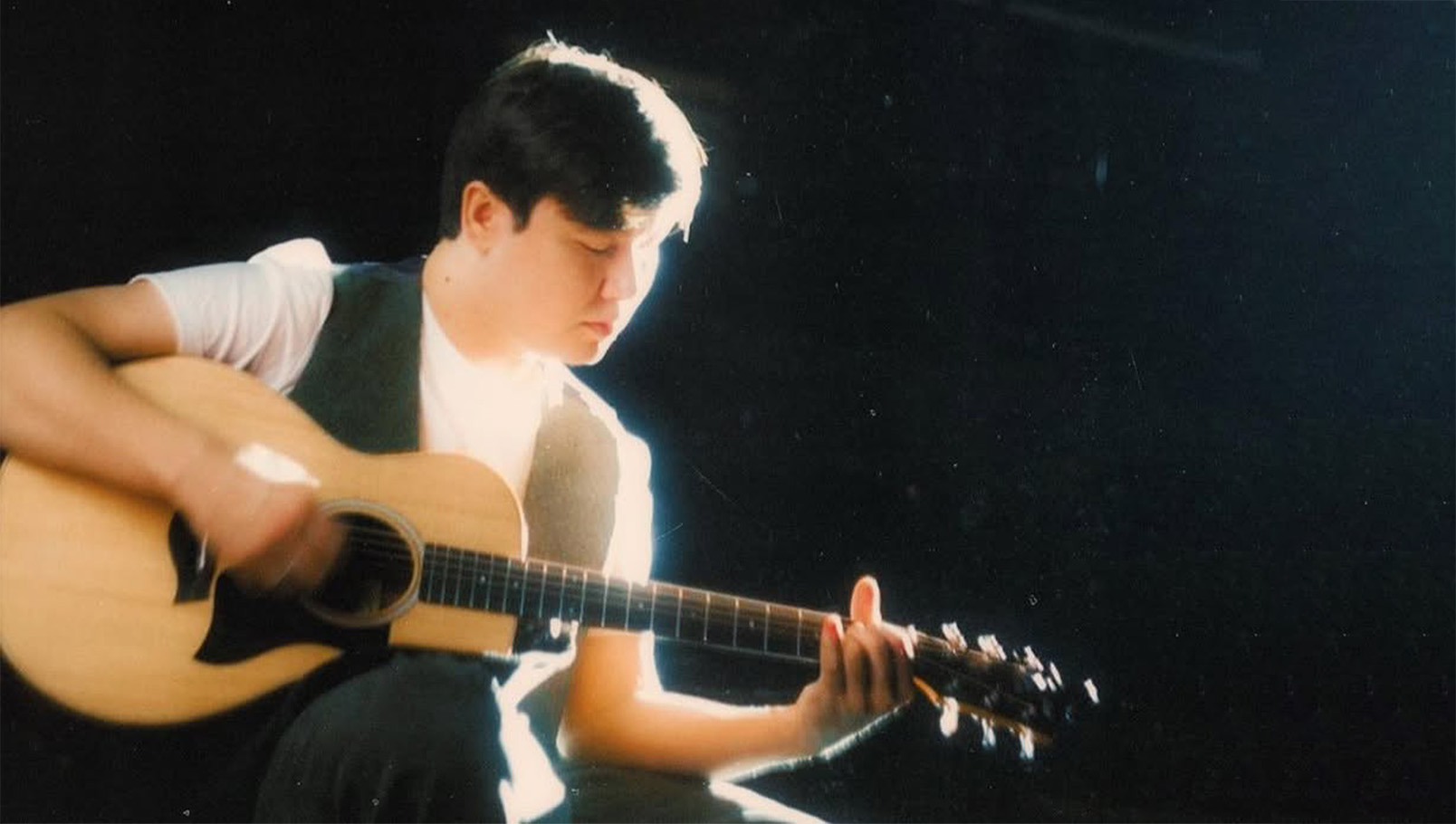 необычные профессии. как выбрать профессию. выбор профессии после школы. карьерный путь. творческие профессии. профессии вне шаблонов. работа в креативной индустрии. профессиональная идентичность. смена профессии. советы выпускникам