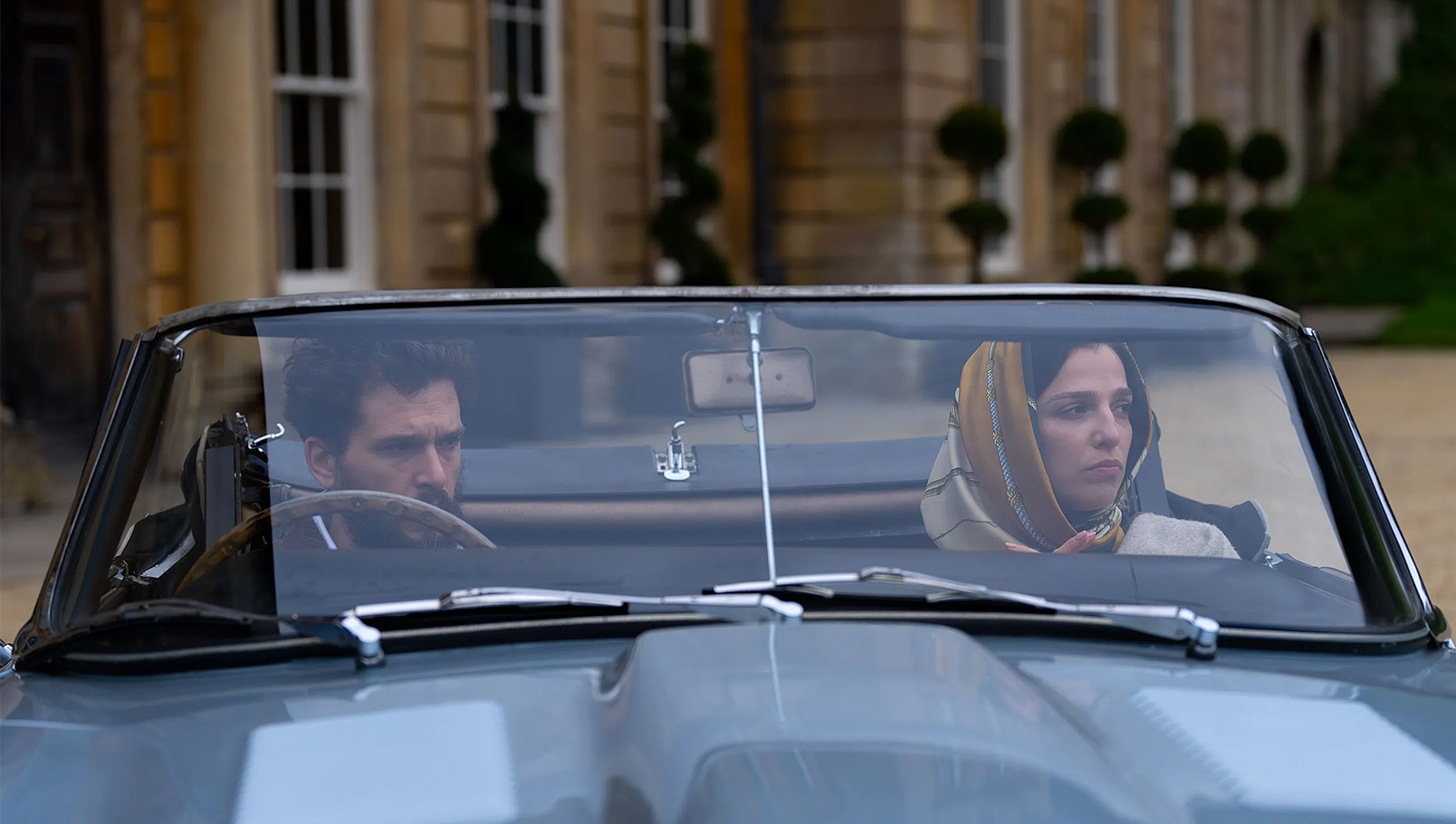 Amediateka. онлайн-кинотеатр. премьеры марта. сериалы. фильмы. HBO Max. драмеди. блокбастеры. аниме. криминальная драма.