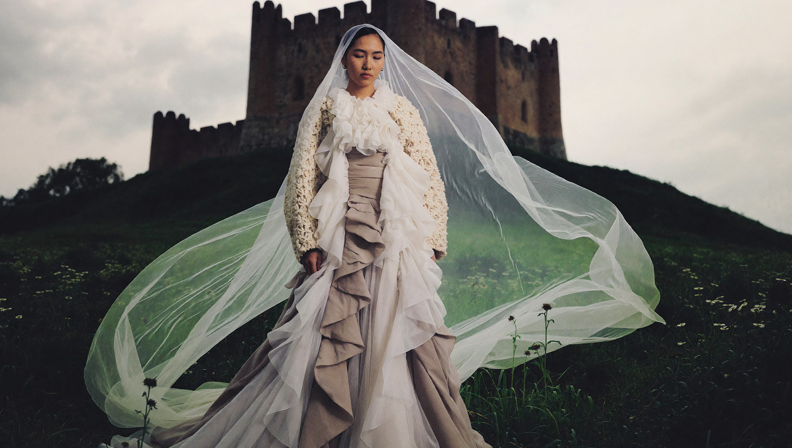 Yenlik. Higgsfield. Soul 2.0. Soul ID. ИИ-генерация изображений. COLORSxSTUDIOS. казахстанские артисты. искусственный интеллект. fashion-технологии. GenAI