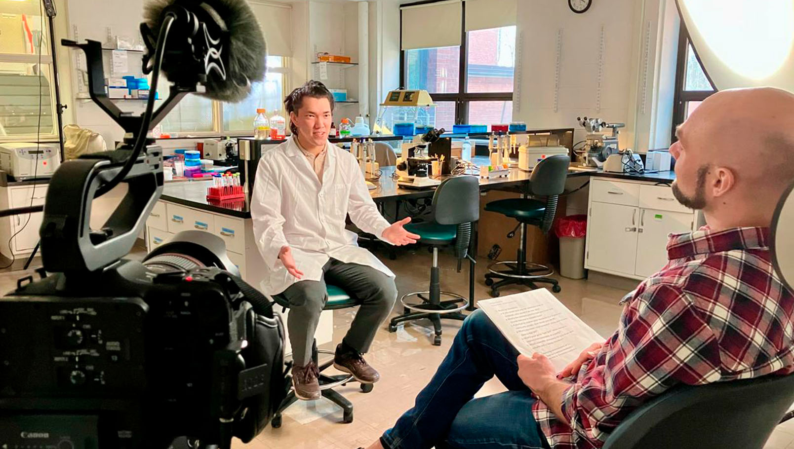 Алинур Джаболдинов. Алматы. MIT. Массачусетский технологический институт. Hamilton College. казахстанец в США. исследование рака. устойчивость рака к терапии. ученый из Казахстана. казахстанцы за рубежом