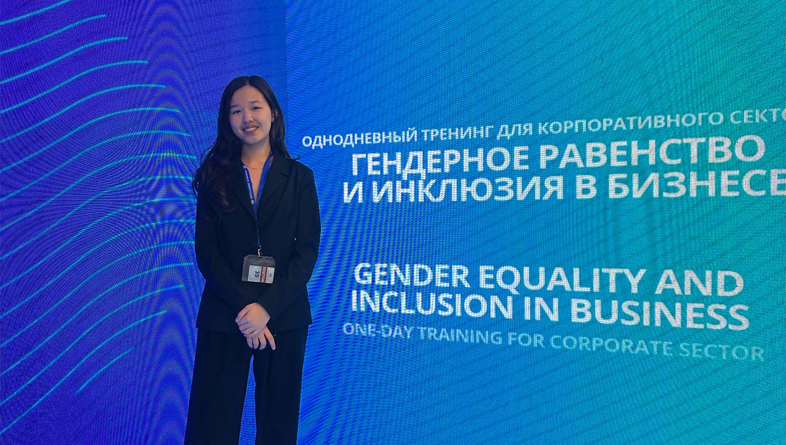 фонд Umai Nury. Казахстан. менструальная бедность. послеродовая депрессия. женское здоровье. психологическая помощь. социальный проект. бесплатные средства гигиены. поддержка женщин. Steppe