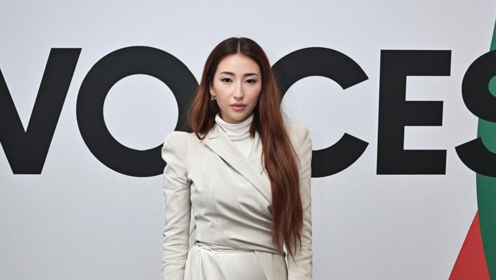 Как Алиса Аульбекова строит карьеру на пересечении люкса, технологий и искусства
