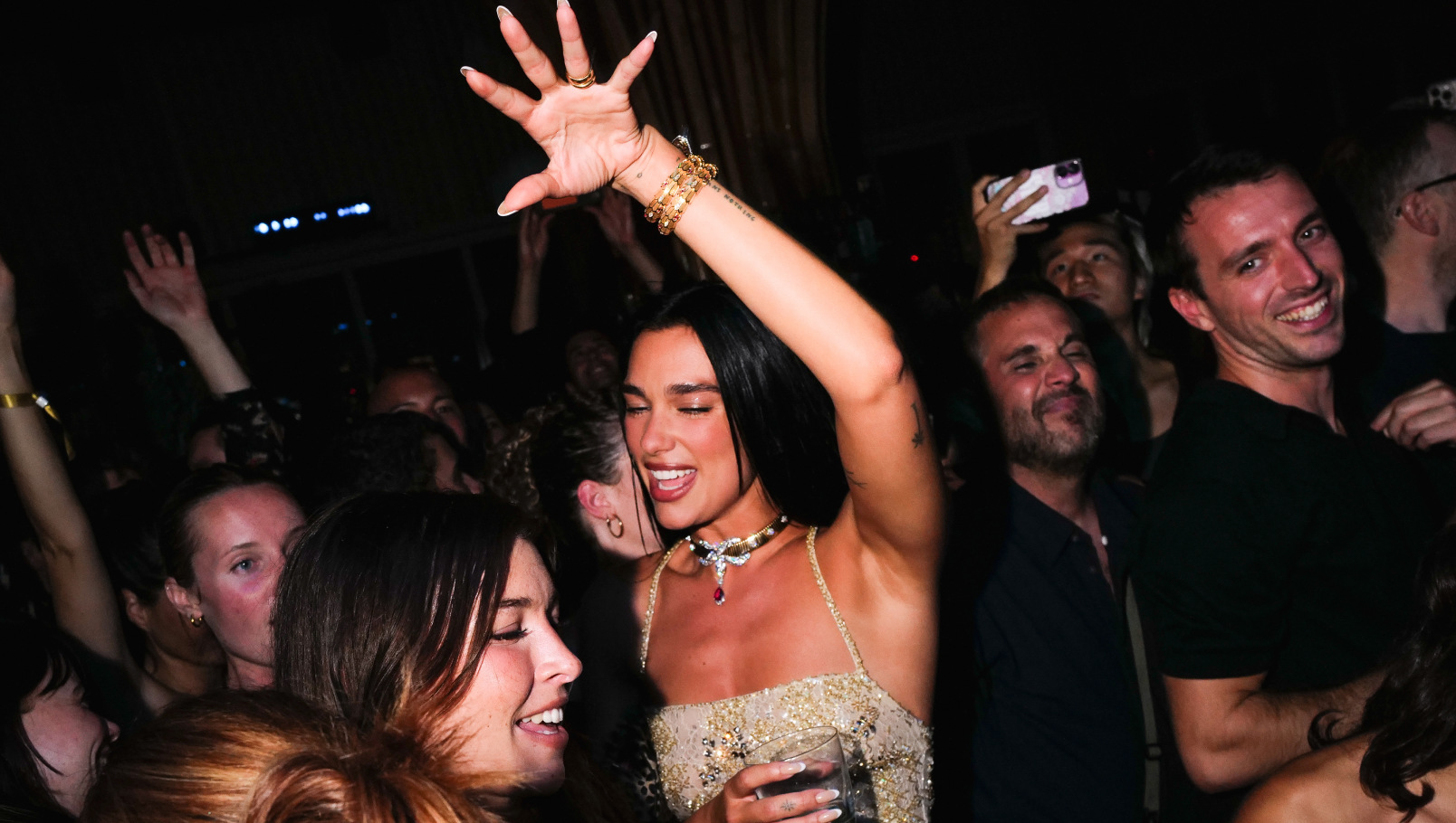 jenn hjetjeujej dua lipa i lisa na prezentacii novoj kollekcii bvlgari serpenti infinito v nju jorke the steppe.com 3